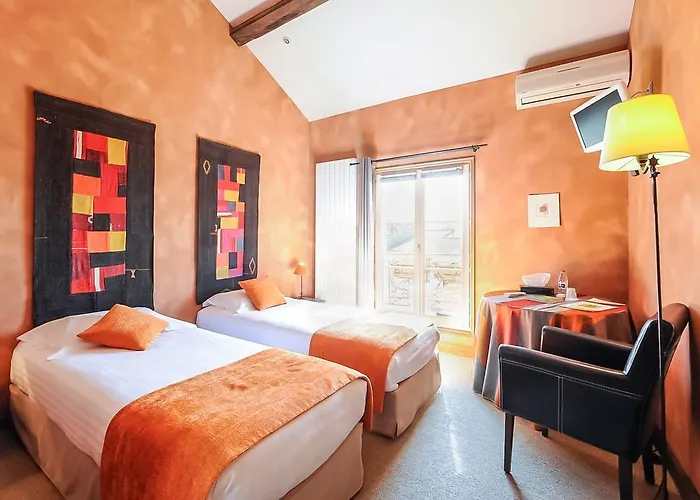 Logis Hotels Les Glycines