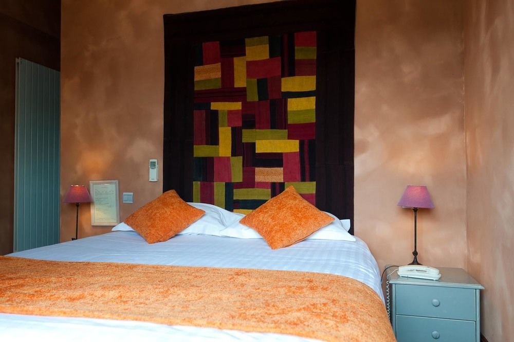 Hotel Logis Les Glycines
